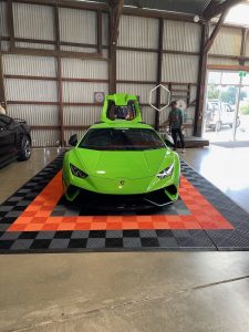 GridWorx Pro Modular Floor Tile - XL Vehicle Podium Kit